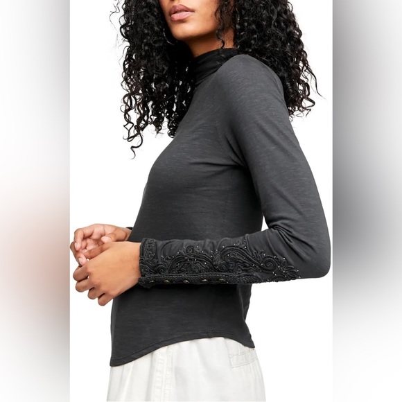 FREE PEOPLE Embroidered HOOKED ON YOU CUFF MockNeck Top NWT - Picture 5 of 7